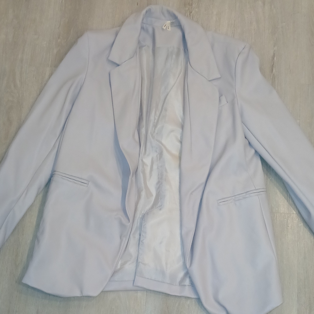Chic Women's Pastel Blazer
